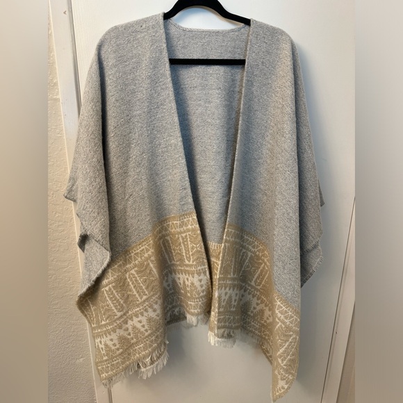 Lucky Brand Shawl Poncho - Picture 1 of 5